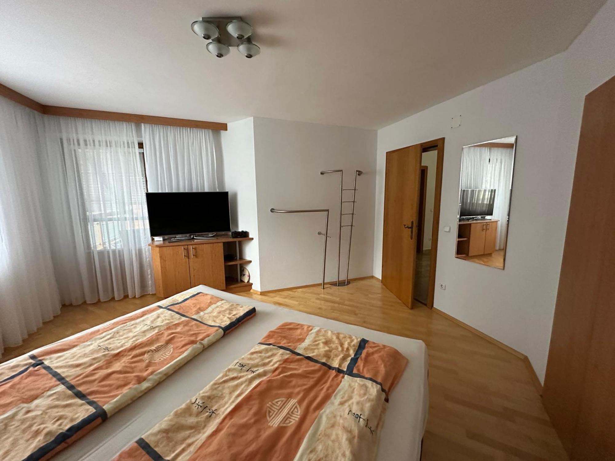 Villa Racing - Privatzimmer In Spielberg Spielberg Bei Knittelfeld Exterior photo